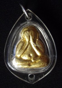 Pra Pid Ta Sariga Thai Amulet