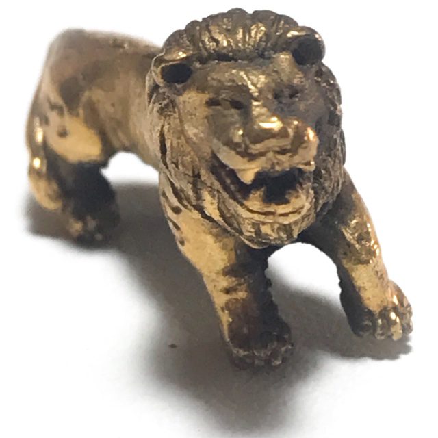 Singto Maha Lap Lucky Lion Amulet Ajarn Bua 2519 BE00007