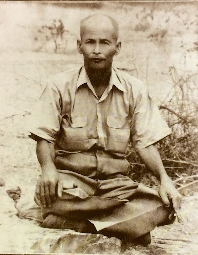 Ajarn Heng Praiwan Ayutta Lay Sorcerer of Olden Days