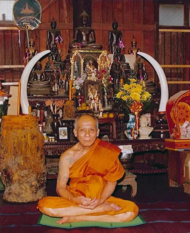 Luang Por Lae, sat in his Kuti at Wat pra Song